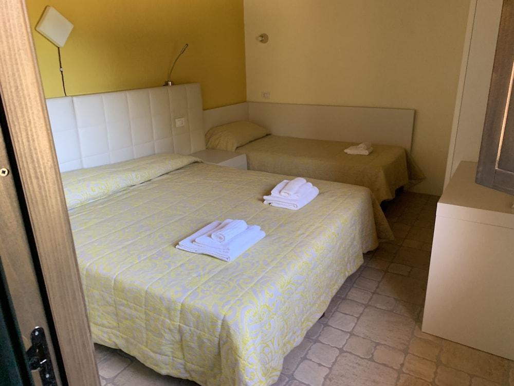Liscia Country Relais Vendégház Sant'Antonio di Gallura Kültér fotó