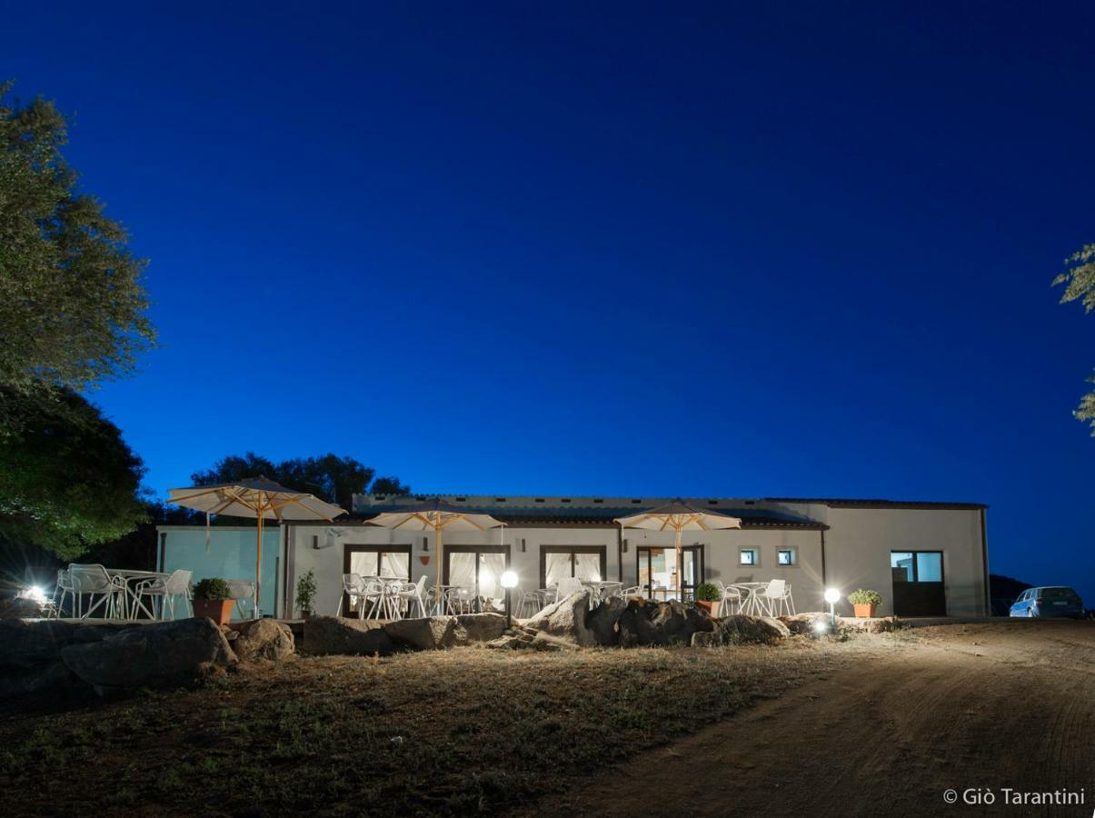Liscia Country Relais Vendégház Sant'Antonio di Gallura Kültér fotó