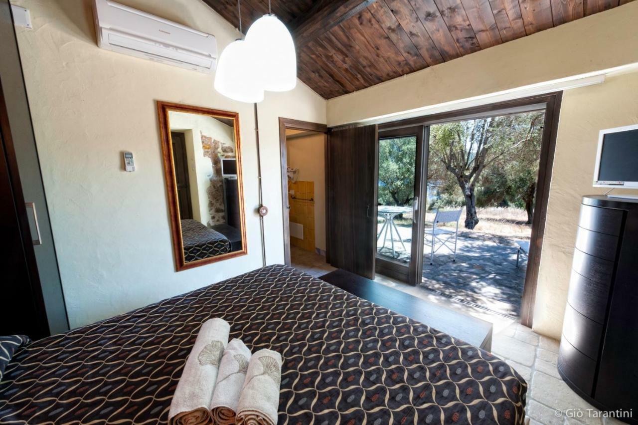 Liscia Country Relais Vendégház Sant'Antonio di Gallura Kültér fotó